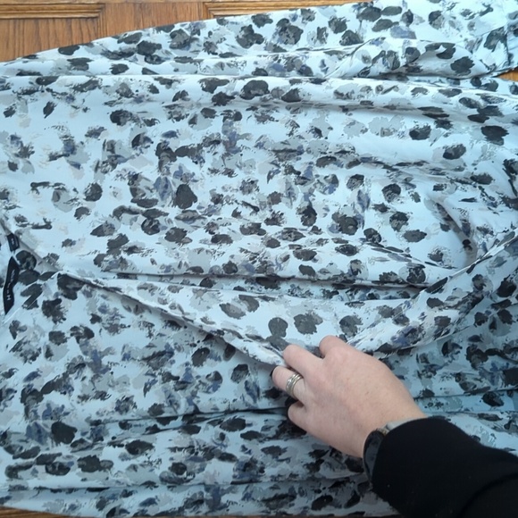 H By Halston Gray Leopard Printed Wrap Front Draped Crossover Blouse Size 18W - Picture 6 of 8